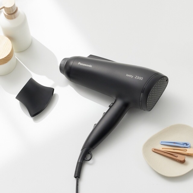 Máy sấy tóc panasonic NE85-K645 nuôi dưỡng tóc
