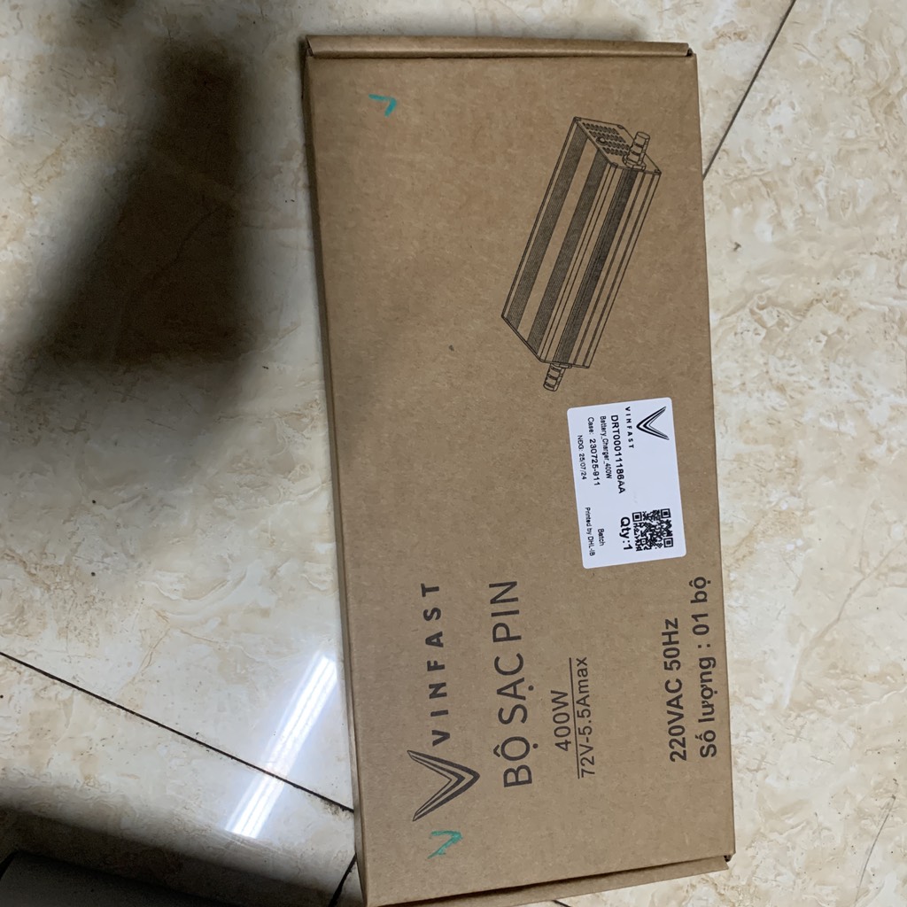 Sạc xe máy điện VF evoneo