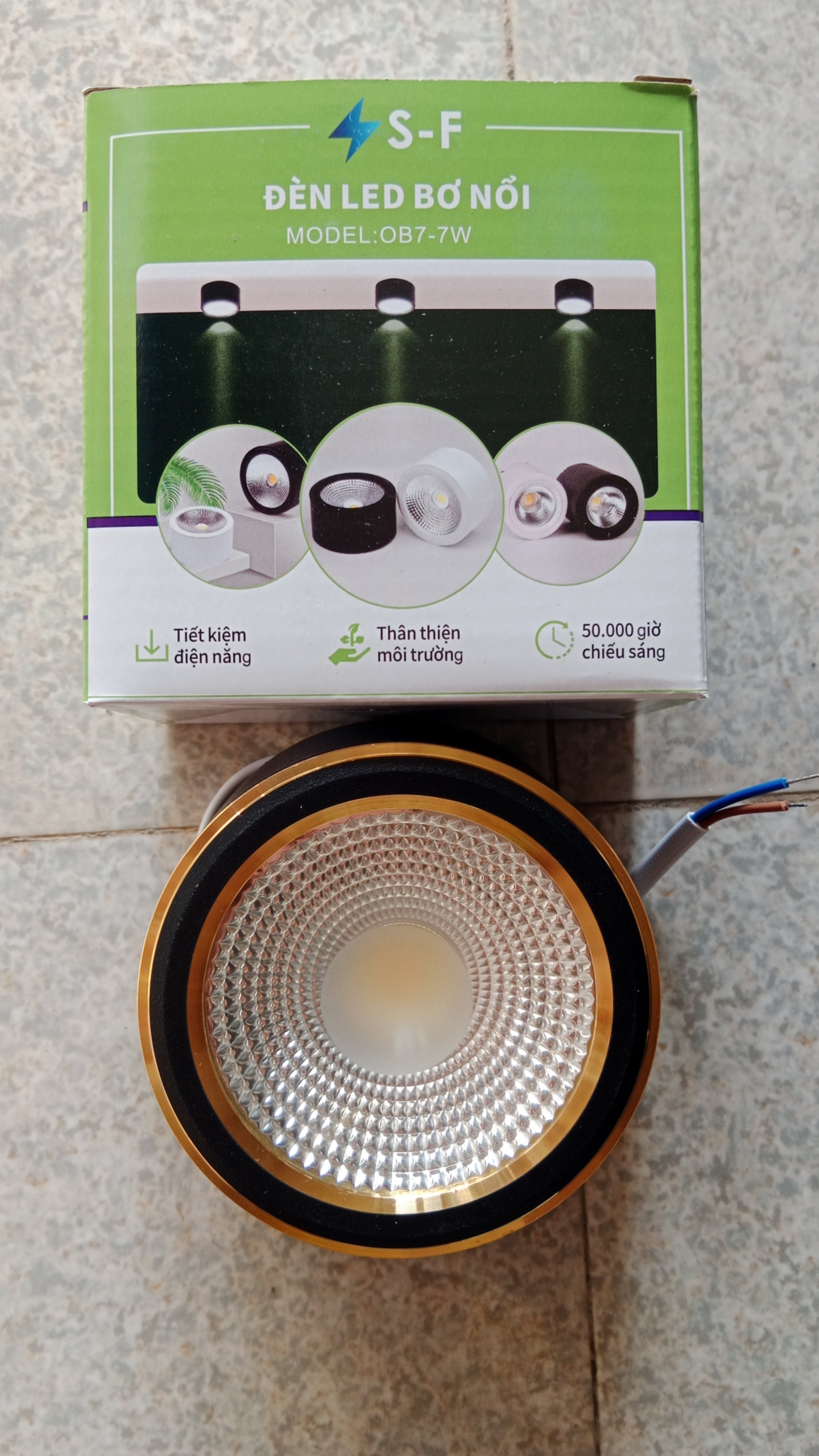 đèn ống bơ led viền vàng (đen nổi mới) 90/7WN đổi 3 màu