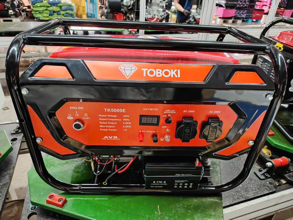 Máy phát điện Toboki TK-5000E/3.8KW có đề có bánh xe