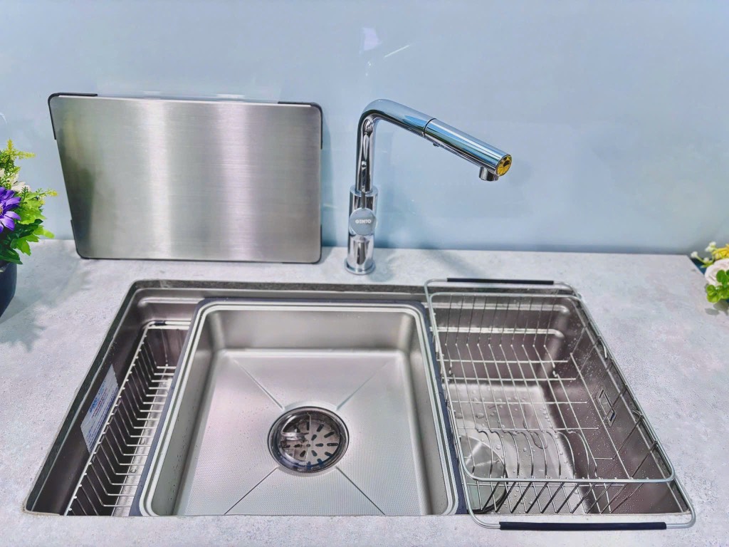 Chậu rửa bát Gento Gt04-7046 inox chống xước