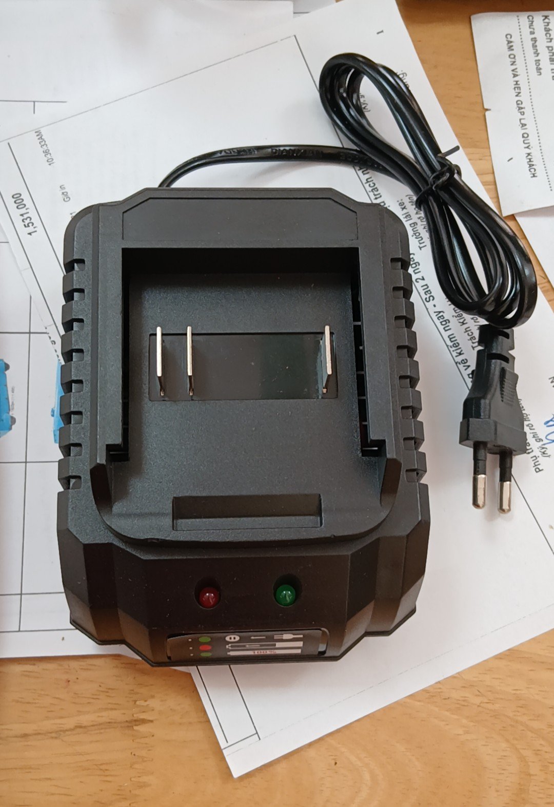 Sạc Pin LI-ion-21v-BENTEC