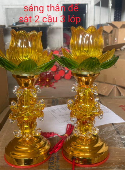 đèn thờ 1 bông sáng thân đế sắt 2 cầu 3 lớp (chao thuỷ tinh hoa lưu ly) (hp)