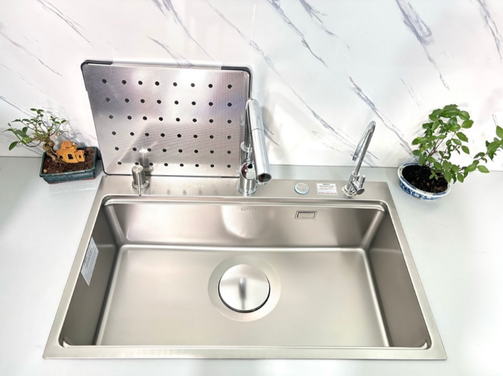 Chậu rửa bát Gento GT04-7848 new inox chống xước