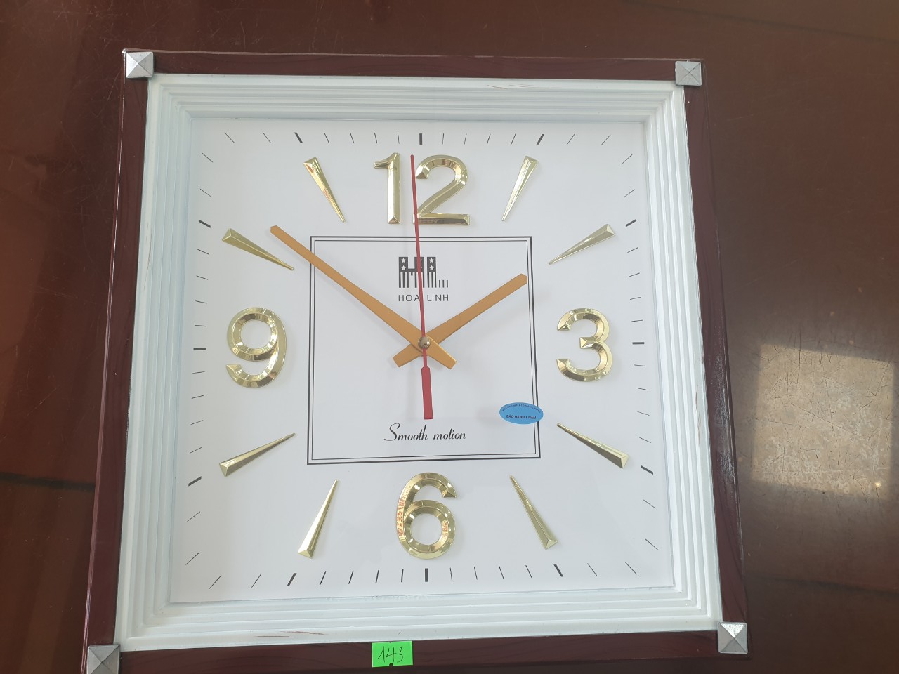 Đồng hồ Hoa Linh H142