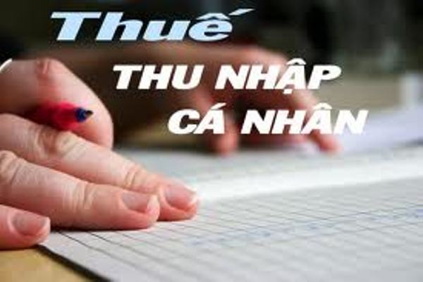 Chi phí công tác phí vượt định mức của nhà tài trợ được tính vào thu nhập chịu thuế thu nhập cá nhân.
