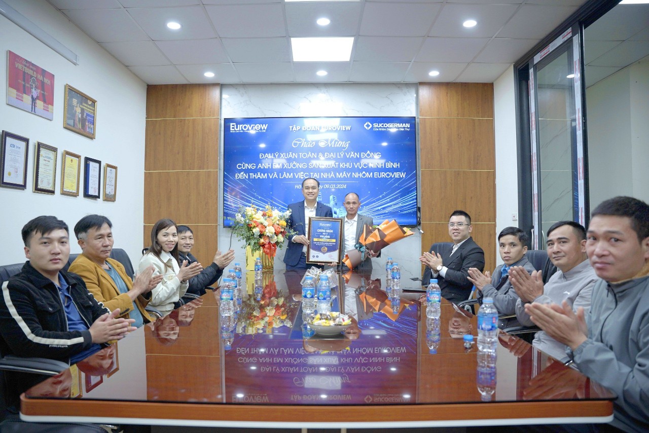 09/03/2024: ĐẠI LÝ XUÂN TOÀN, VĂN ĐỒNG VÀ ANH EM XƯỞNG SẢN XUẤT KHU VỰC NINH BÌNH ĐẾN THĂM NHÀ MÁY NHÔM EUROVIEW