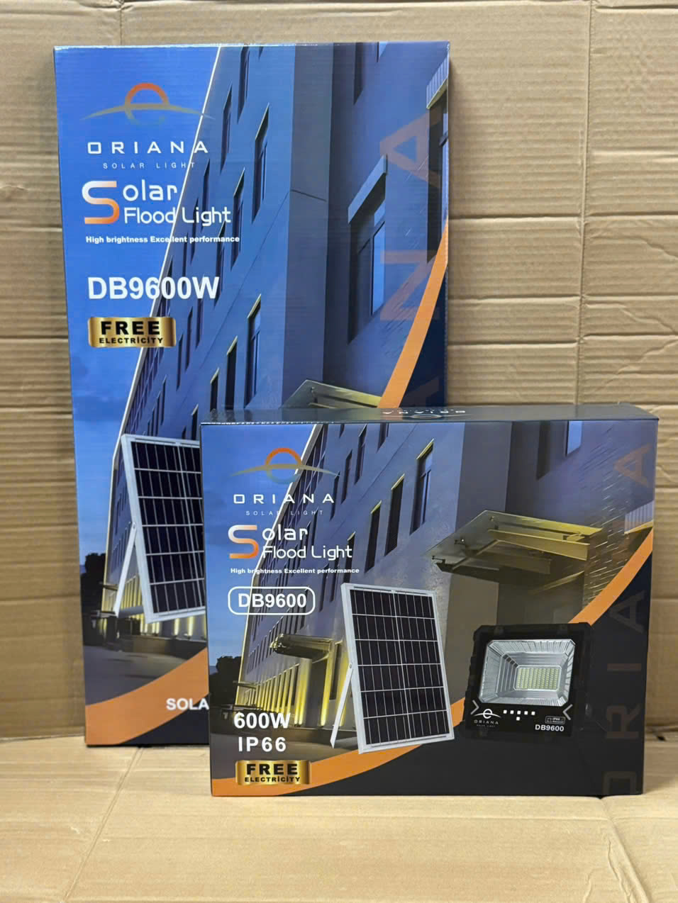 Đèn pha năng lượng mặt trời 600W Oriana DB-9600