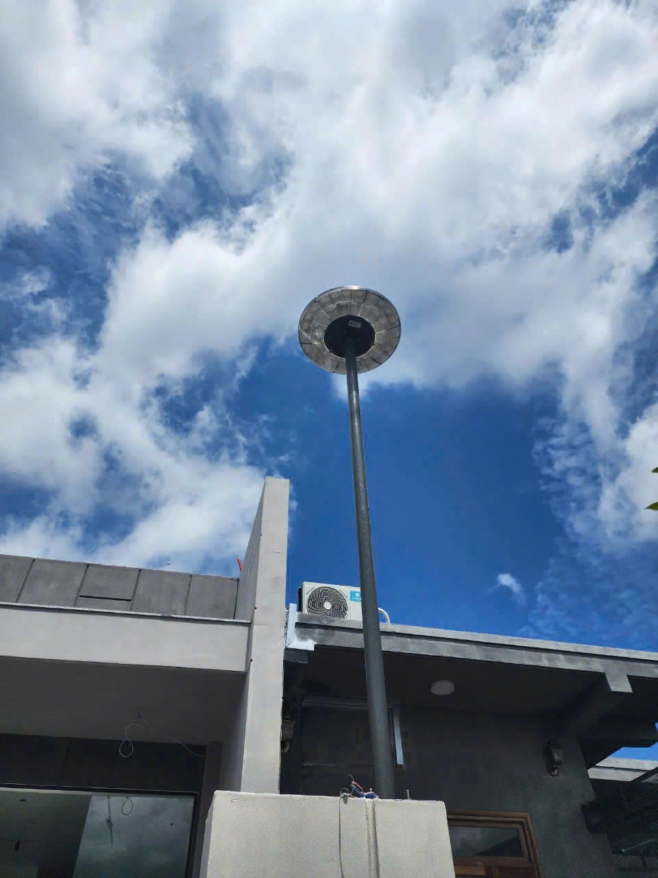 Đèn Năng Lượng Mặt Trời Đĩa Bay UFO 1000W Jindian