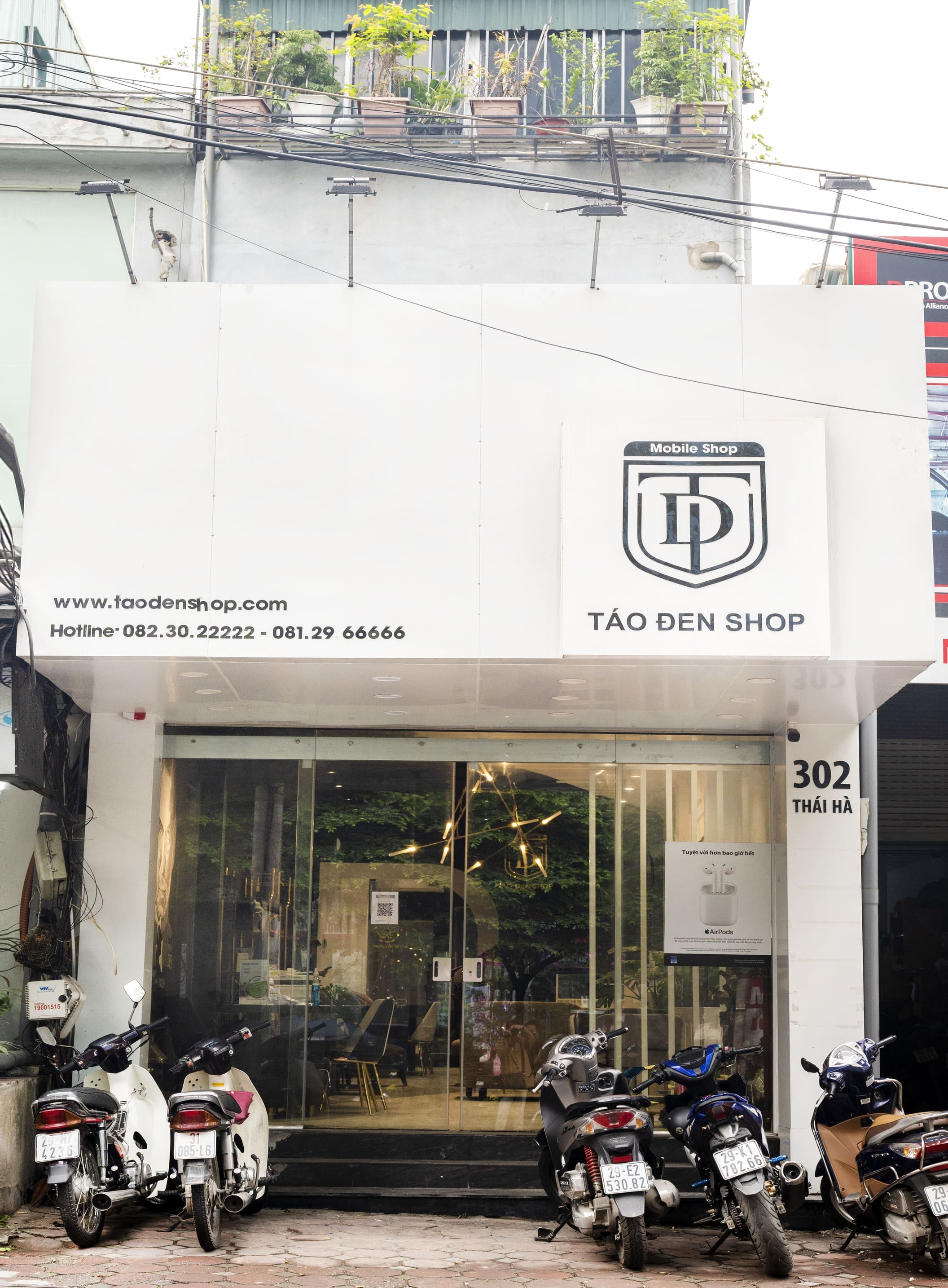 Táo Đen Shop - Số 302 Phố Thái Hà, Quận Đống Đa, TP Hà Nội