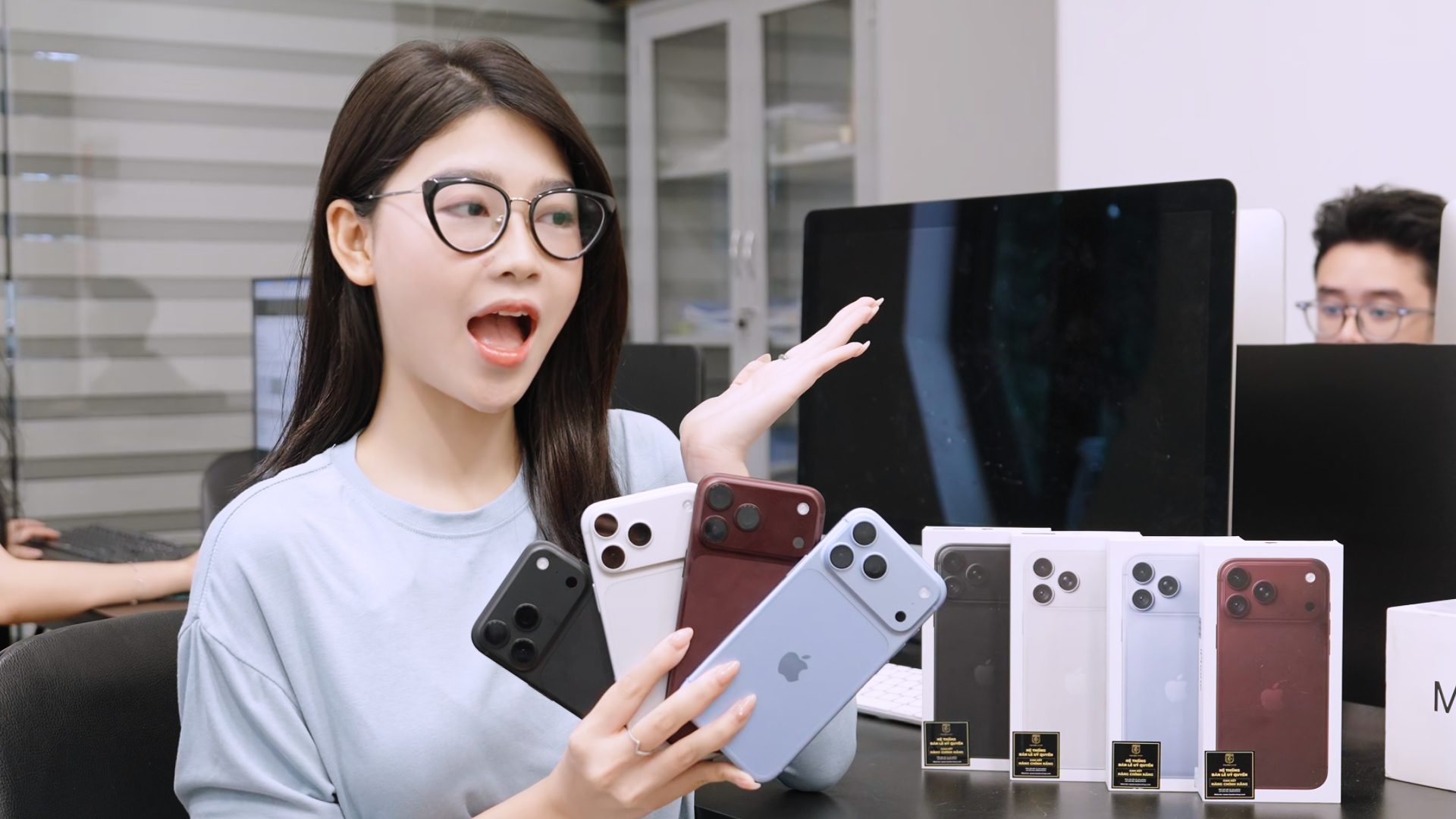 4 màu iPhone 18 Pro Max gồm Burgundy Băng Thanh Bạc và Đen