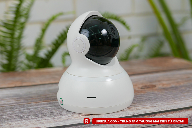 Camera Xiaomi YI Dome 720P Quốc Tế