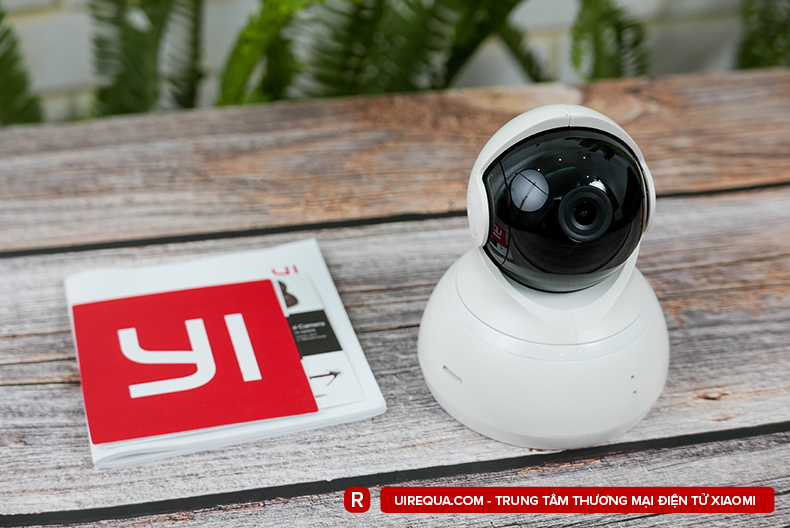 Camera Xiaomi YI Dome 720P Quốc Tế