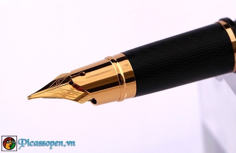 Ngòi viết bút máy cao cấp Picasso 917 màu đen cài vàng