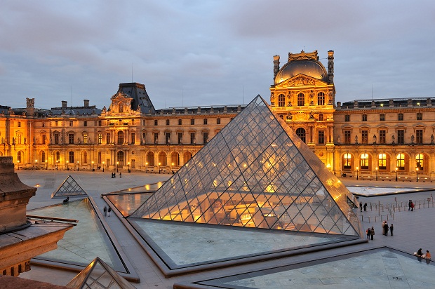 Tham quan Bảo tàng Lourve