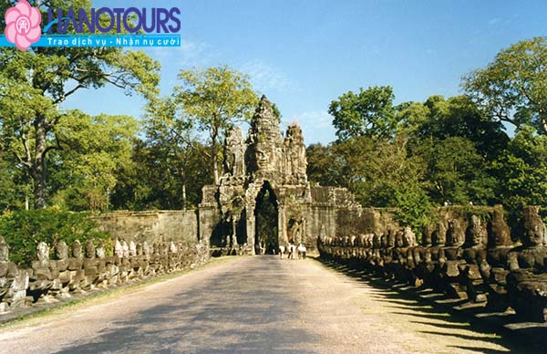 Cổng nam Angkor Thom