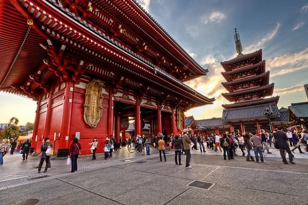 Ngôi đền cổ Asakusa Kannon