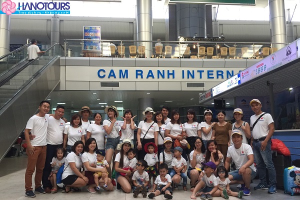 HANOTOURS tại sân bay Cam Ranh