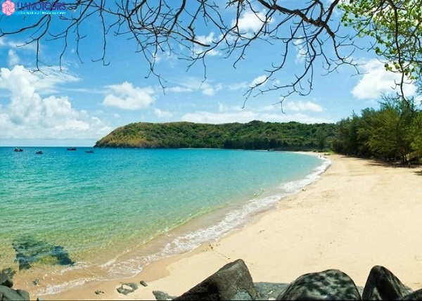 Vẻ đẹp bãi biển Đầm Trầu CÔn Đảo