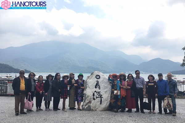 Khu phong cảnh Đầm Nhật Nguyệt - là đầm thiên nhiên lớn nhất của Đài Loan