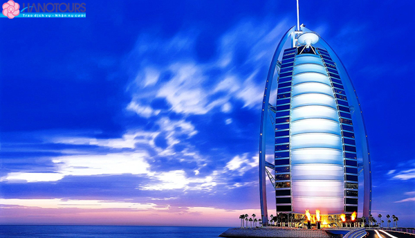 khách sạn 7 sao hình cánh buồm tráng lệ Burj Al Arab