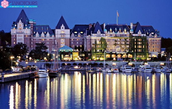 Khách sạn cổ Fairmont Empress