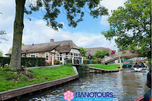 Làng cổ Giethoorn