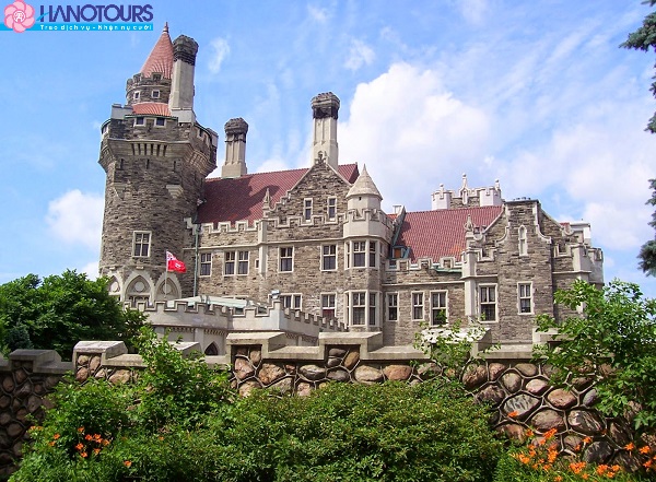 lâu đài Casa Loma