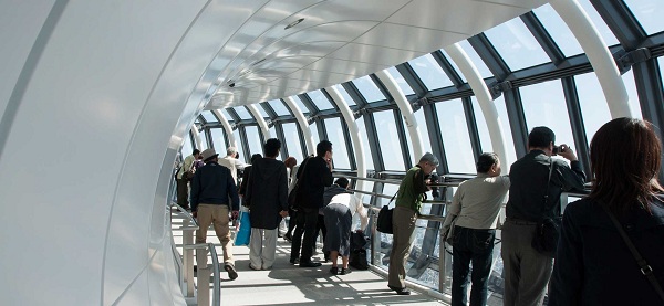 Ngắm thành phố Tokyo từ tháp truyền hình Skytree