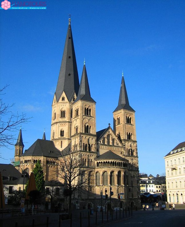 Nhà thờ công giáo Bonn Cathedral