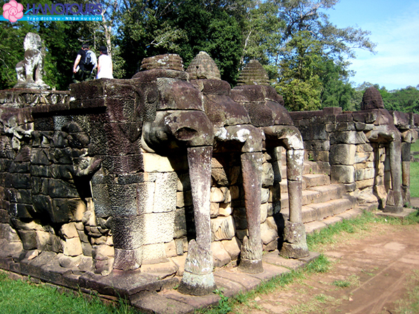 Quảng Trường Đấu Voi Campuchia