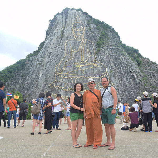 Tham quan, chiêm bái Trân Bảo Phật Sơn