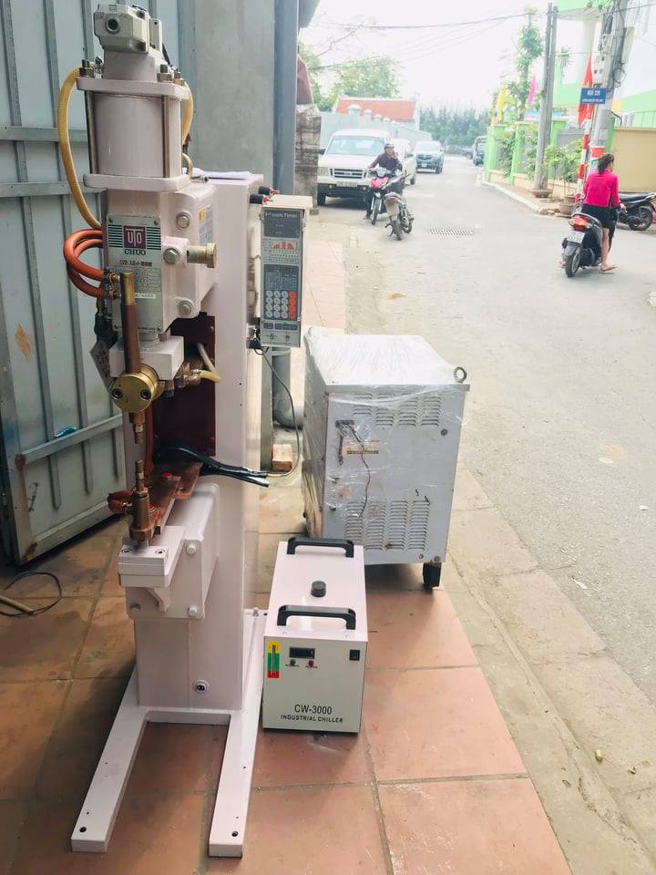 máy hàn hàn bấm 35kva