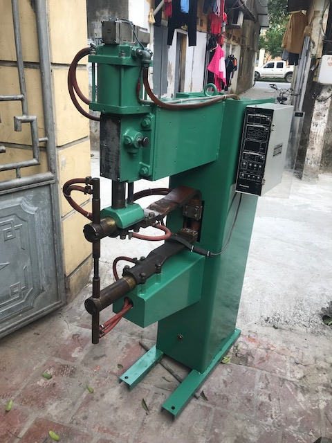 Máy Hàn điểm