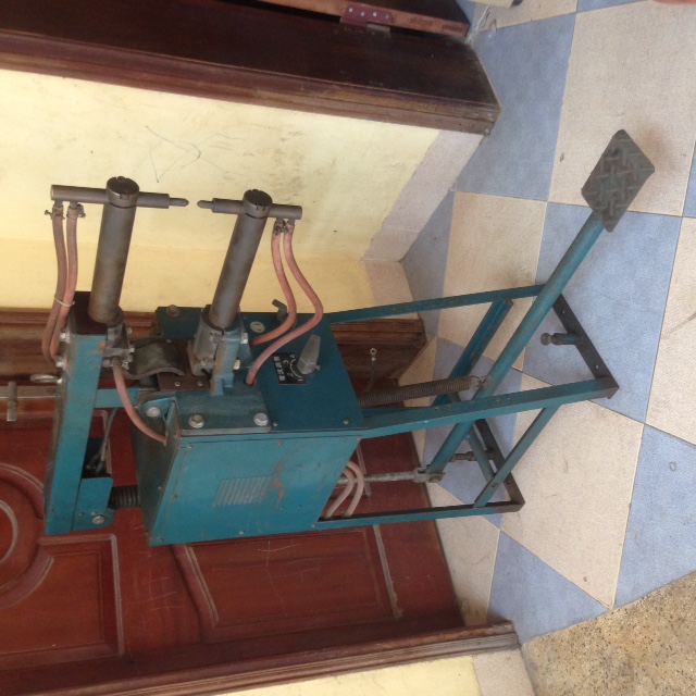 MÁY HÀN ĐÍNH 7KVA (nhật bãi)