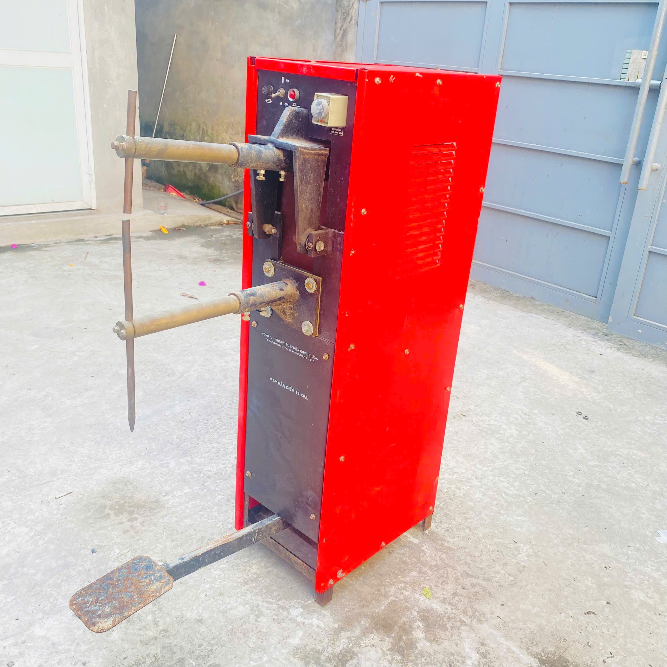 Máy hàn điểm 12kVA