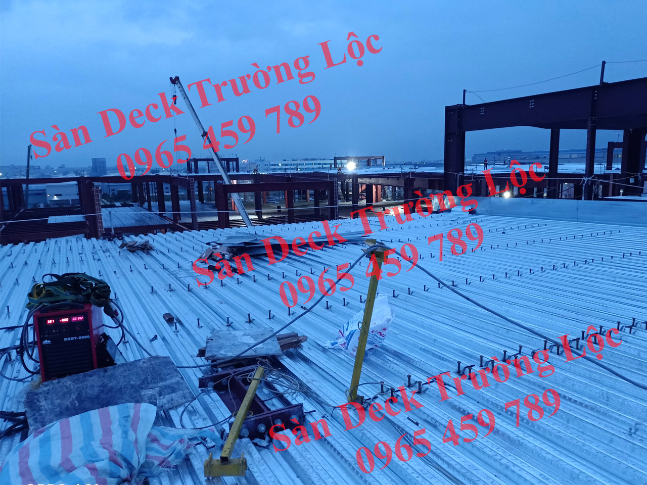 cung cấp và thi công đinh hàn sàn deck trọn gói uy tín chất lượng