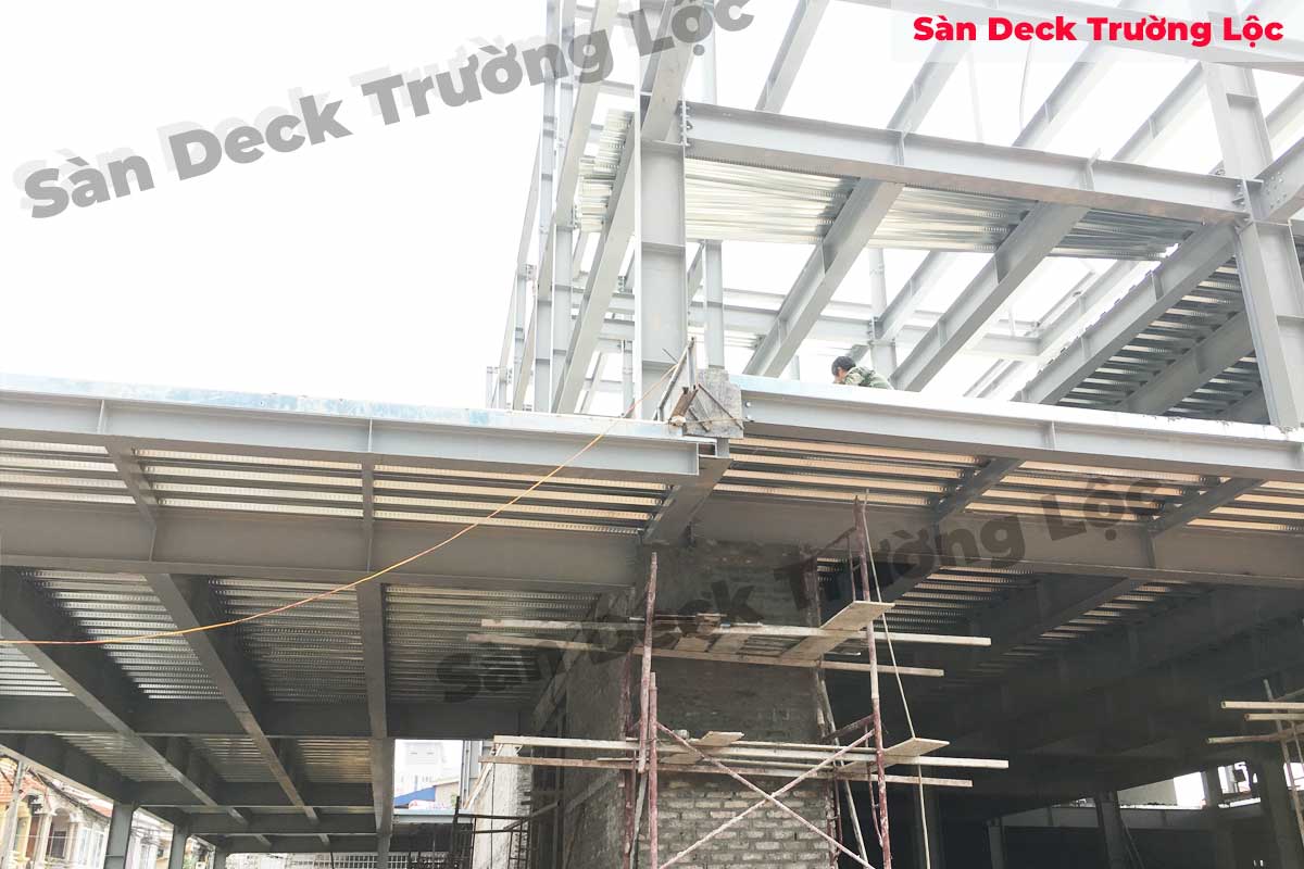 thi công lắp đặt sàn deck tại Thanh Hoá