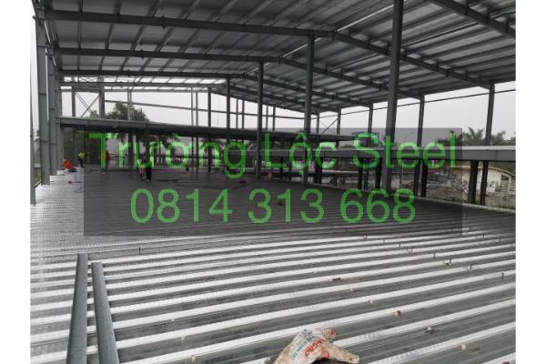 Thi công đổ bê tông sàn deck 