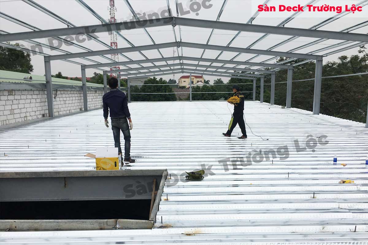 cung cấp và lắp đặt sàn deck tại Phú Yên