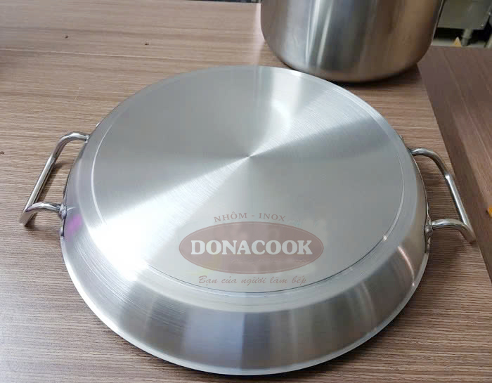 chảo chống dính đáy phẳng công nghiệp