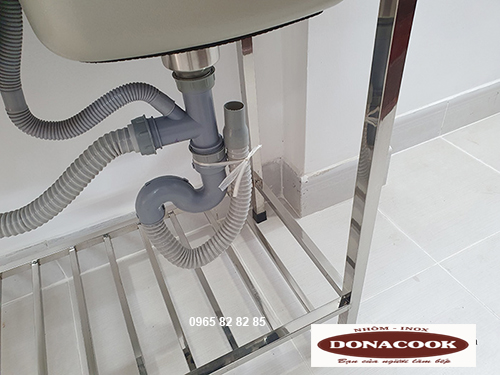 chậu 2 hố inox có chân, sàn inox