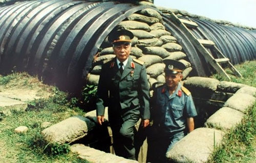Phim “Sống cùng lịch sử”: Tô đậm về Đại tướng nhân văn