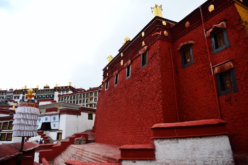 Cung điện Potala, bảo tàng văn hóa Tây Tạng