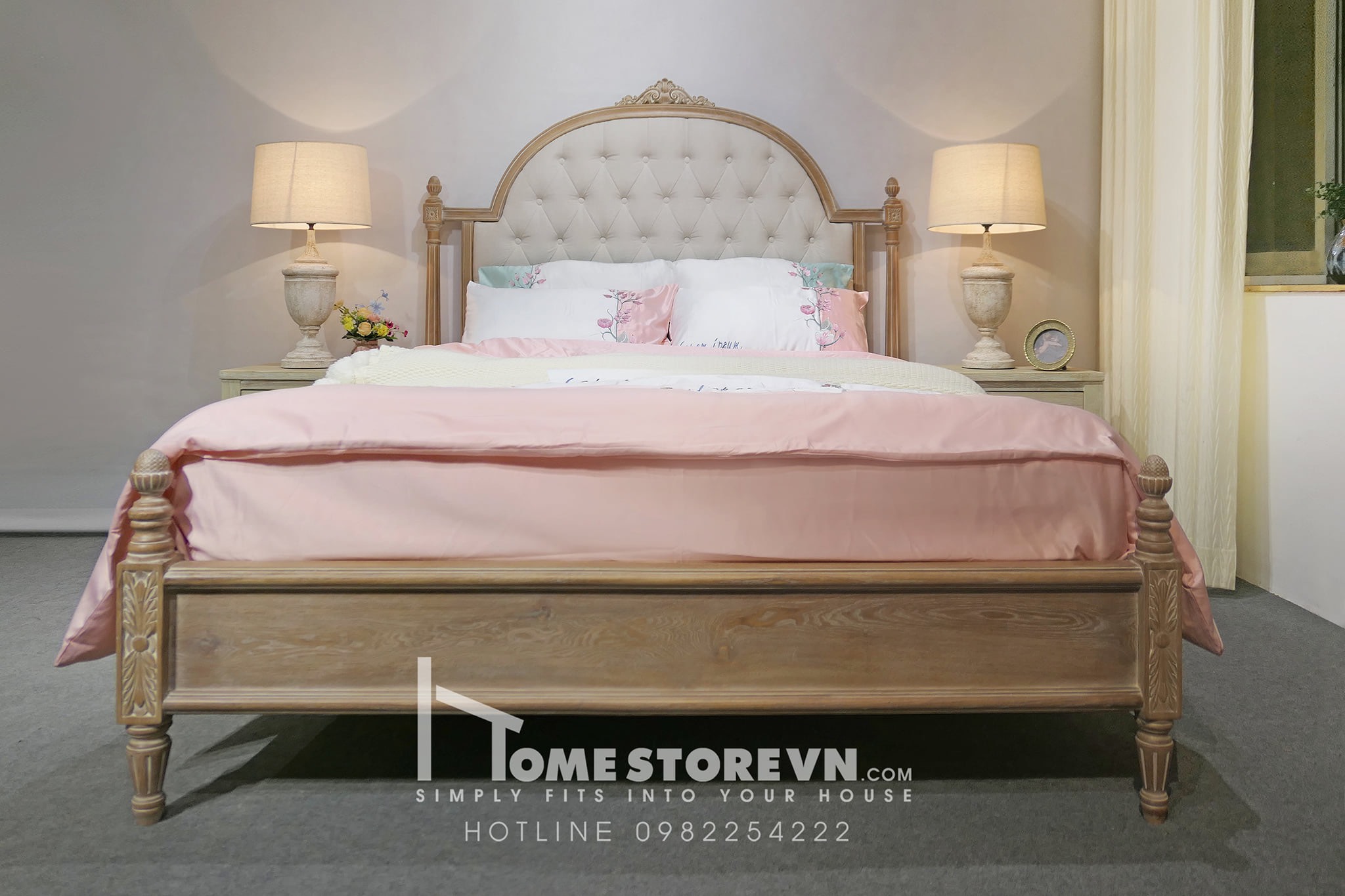 Giường gỗ Vintage lưng lượn bọc vải có nút - GI8