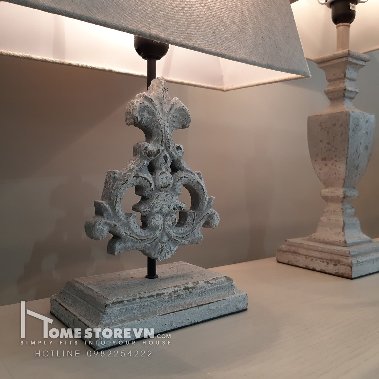 Đèn Vintage hoa sắt