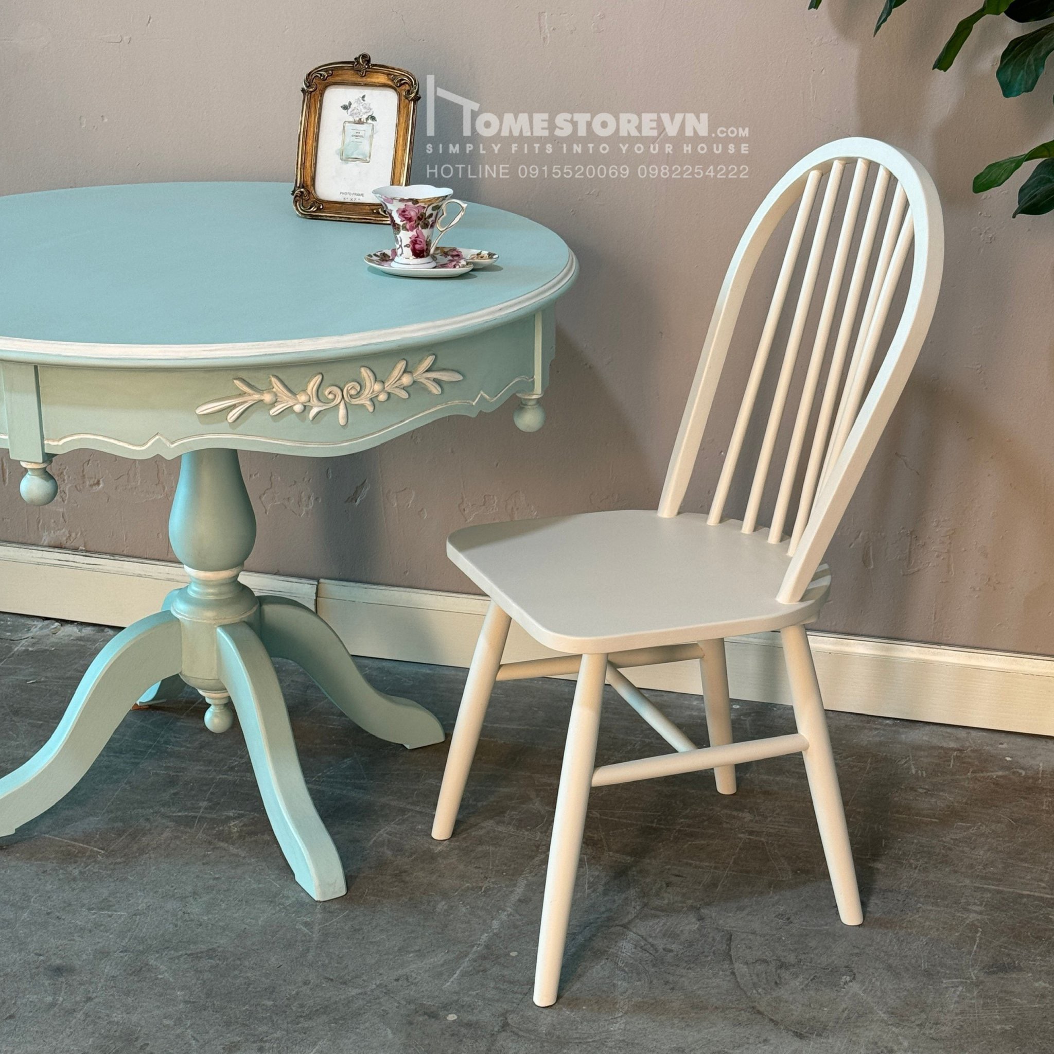 Ghế ăn lưng cong nan thẳng mặt ghế rộng 40 (cm ) x sâu 45 (cm) x cao 92(cm) .  - Từ  mặt đất đến mặt ghế ngồi 44  (cm)  -  Khung gỗ tự nhiên.  -  Sơn mầu kem , ghi