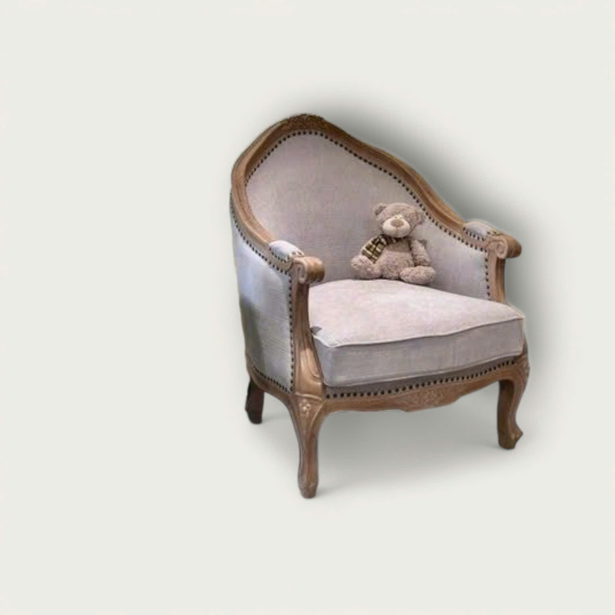 Sofa đơn khung gỗ cổ điển kiểu Pháp