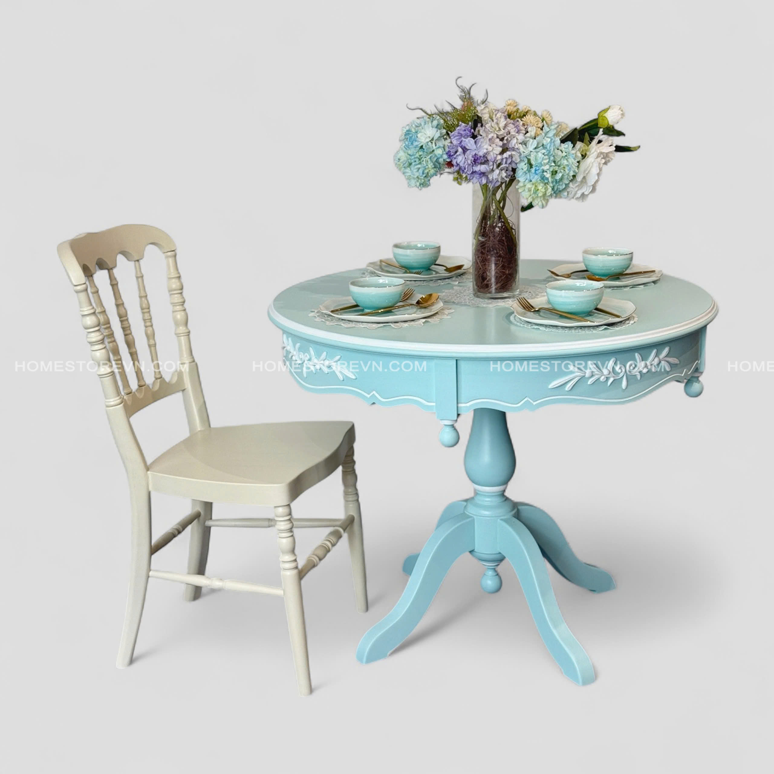 Bàn ăn tròn D94cm Vintage xanh có hoa văn nổi - BA3