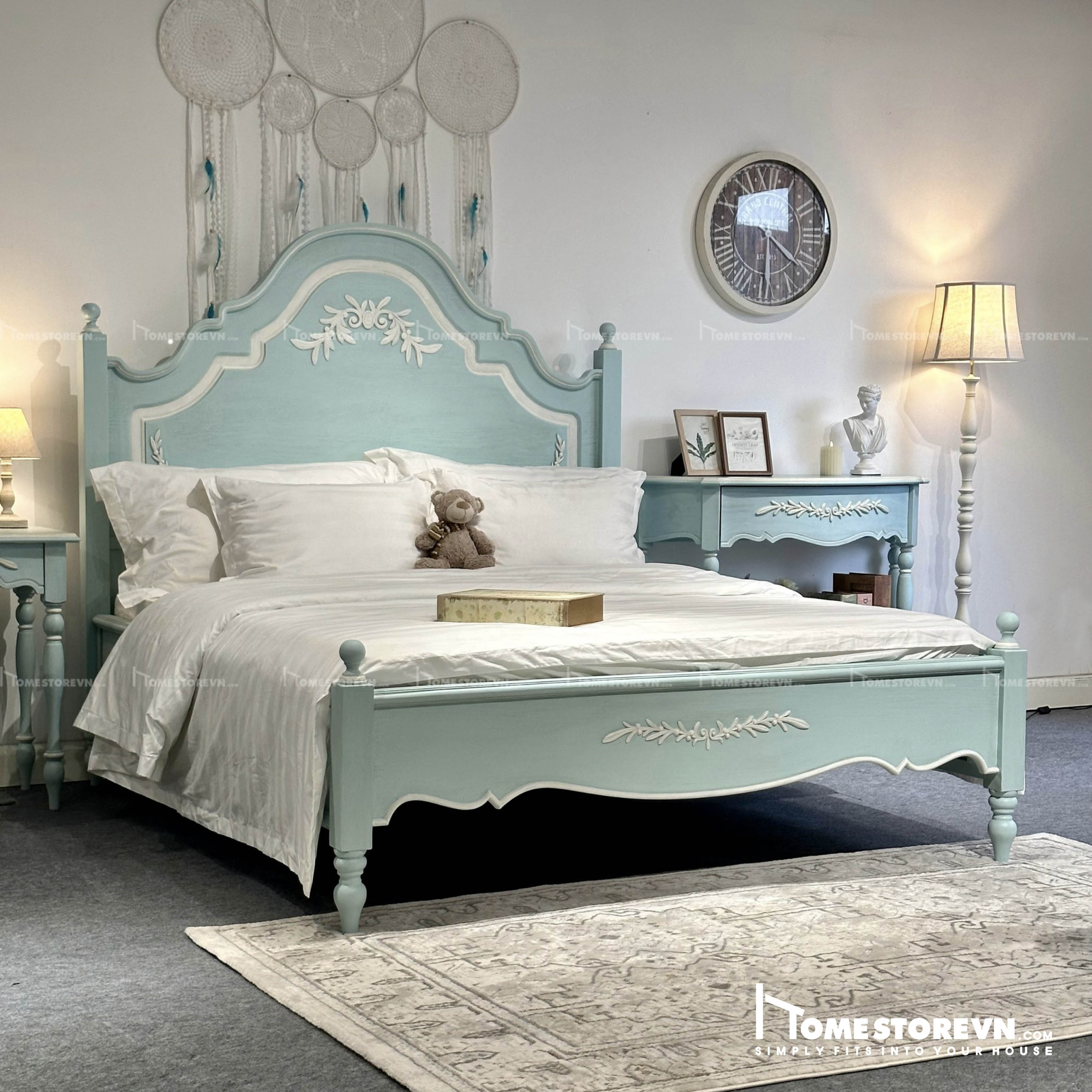 Giường vintage xanh hoa nổi - GI2